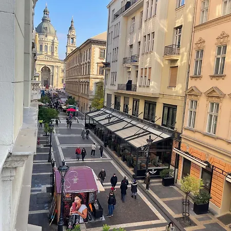Apartamento Basilica View Three Bedrooms Prime With Free Parking Budapeste