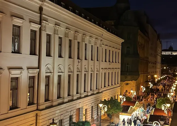 Basilica View Three Bedrooms Prime With Free Parking Appartamento Budapest