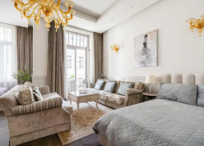 Basilica View Three Bedrooms Prime With Free Parking Appartamento