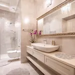 아파트 Basilica View Three Bedrooms Prime With Free Parking *