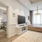 아파트 Basilica View Three Bedrooms Prime With Free Parking 부다페스트