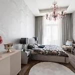 Basilica View Three Bedrooms Prime With Free Parking 부다페스트