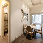 Basilica View Three Bedrooms Prime With Free Parking 부다페스트