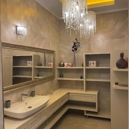 Basilica View Three Bedrooms Prime With Free Parking Будапешт