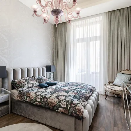 Basilica View Three Bedrooms Prime With Free Parking Будапешт