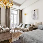 Basilica View Three Bedrooms Prime With Free Parking Appartamento