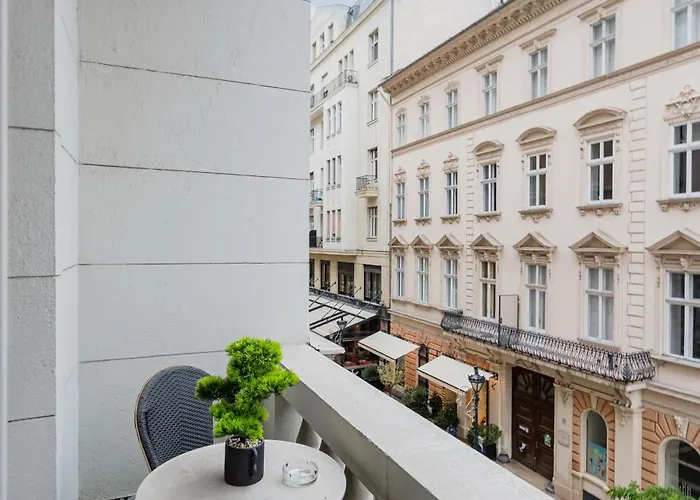 Апартаменты Basilica View Three Bedrooms Prime With Free Parking Будапешт